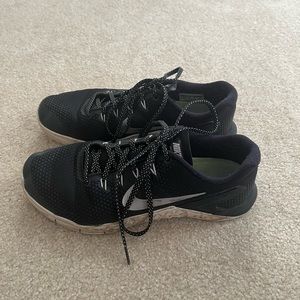 Nike Metcon Black Lifting Shoes (9.5)